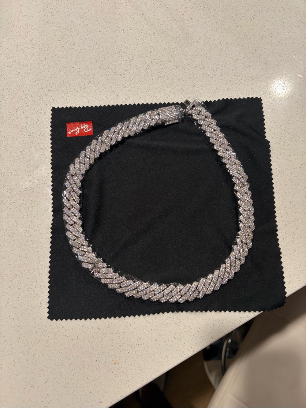VVS Moissanite Cuban Link Chain 20in